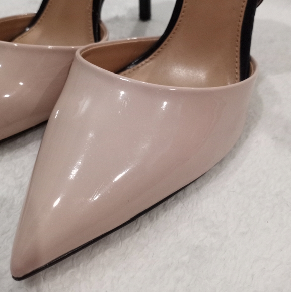 Express Heels - Picture 7 of 14